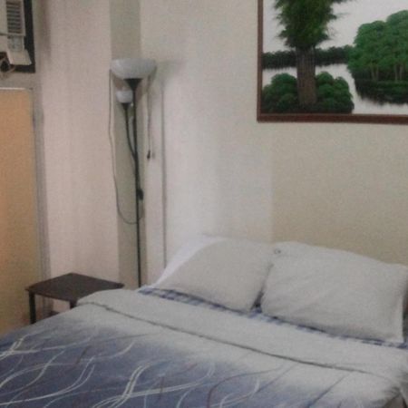 Langel Apartelle@ Chateau Elysee-Ritz 709-A Paranaque City Buitenkant foto